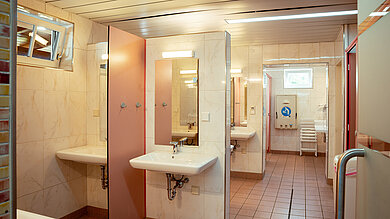 Sanitärbereich beim Campingplatz Paradiescamping Wolfgangsee