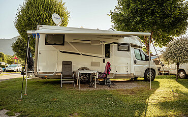 Wohnwagen auf dem Campingplatz Paradiescamping Wolfgangsee