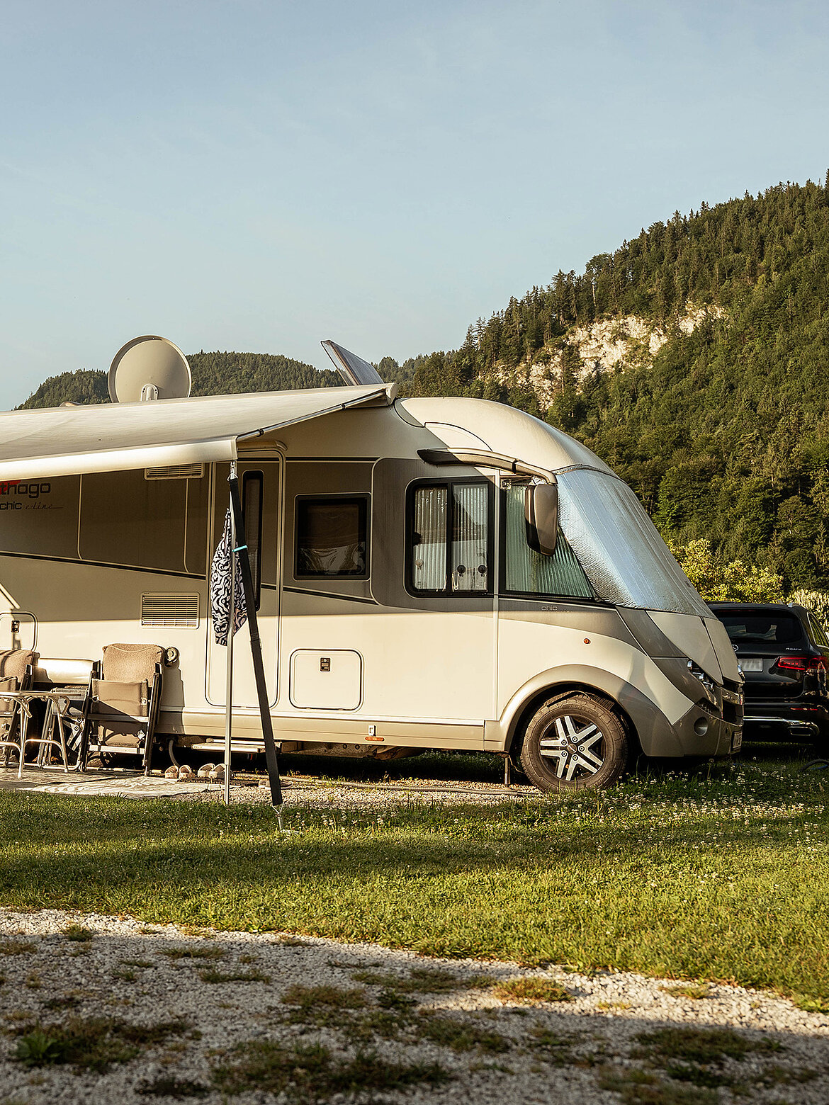 Wohnwagen auf dem Campingplatz Paradiescamping Wolfgangsee