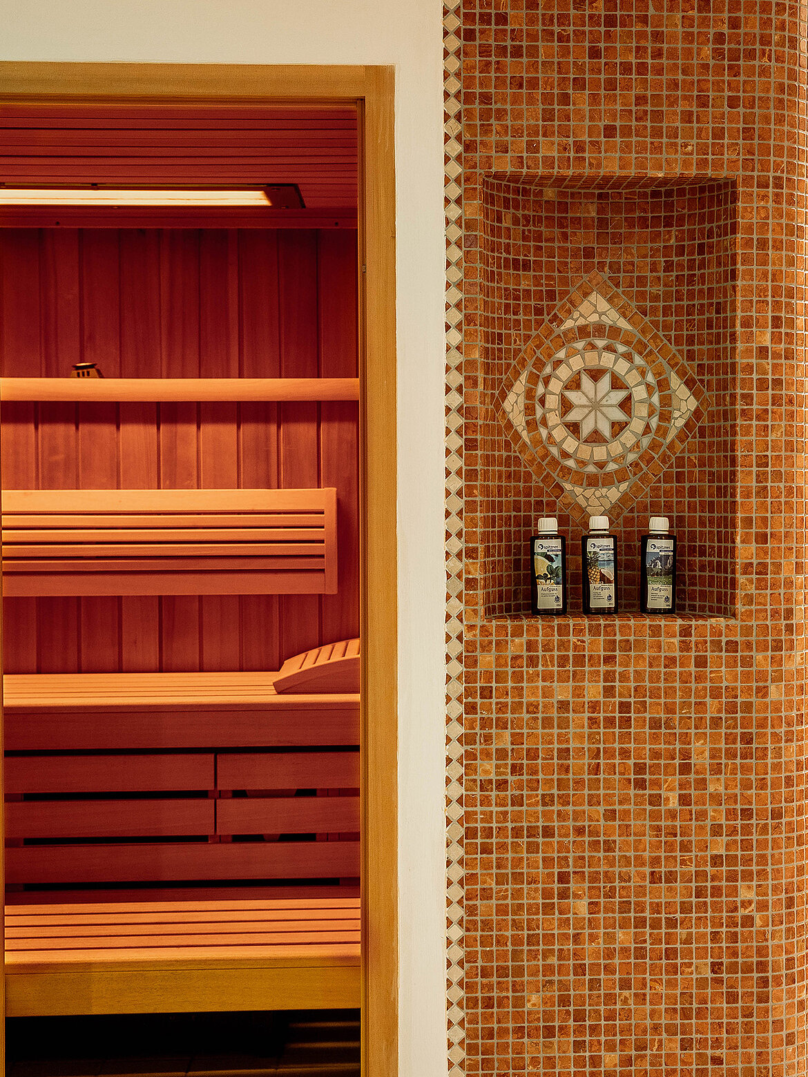 Sauna im Wellnessbereich Paradiescamping Wolfgangsee